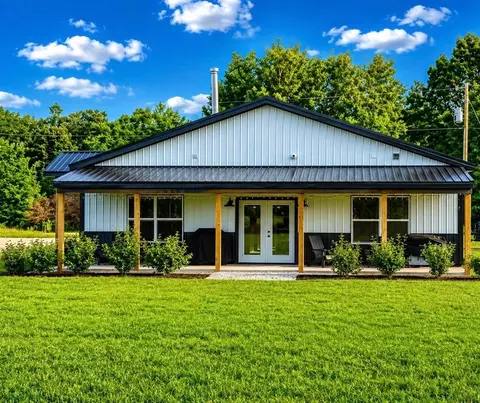5227 S Johnson, Greenville, MI 48838
