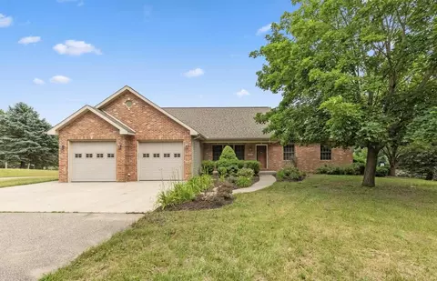 8292 N 12th, Kalamazoo, MI 49009