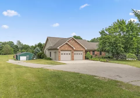 8292 N 12th, Kalamazoo, MI 49009