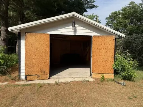 Other - 3105 N Evergreen, White Cloud, MI 49349 photo 9 of 10