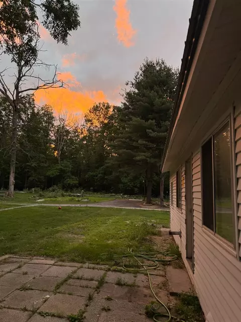 Exterior - 3105 N Evergreen, White Cloud, MI 49349 photo 5 of 7