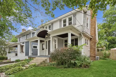 715 Gladstone, East Grand Rapids, MI 49506