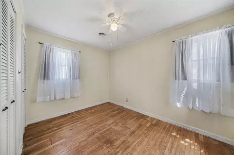 Bedroom - 718 N Elm, Jackson, MI 49202 photo 3 of 5