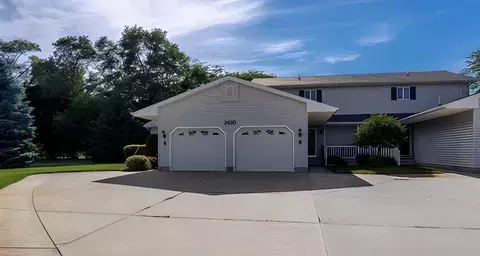 2430 Rosewood N #B, Mount Pleasant, MI 48858