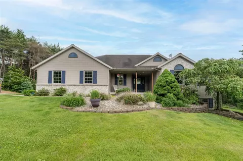 2124 Hilltop Vw, Dorr, MI 49323