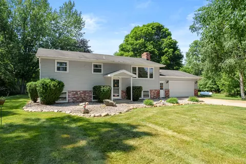 Exterior - 7732 E S, Scotts, MI 49088 photo 9 of 12