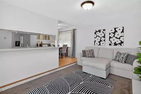 Living - 3324 Blue, Jackson, MI 49203 photo 1 of 1