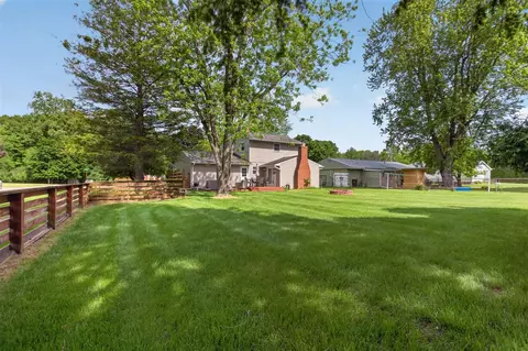 Exterior - 3324 Blue, Jackson, MI 49203 photo 6 of 9