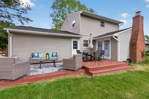 3324 Blue, Jackson, MI 49203