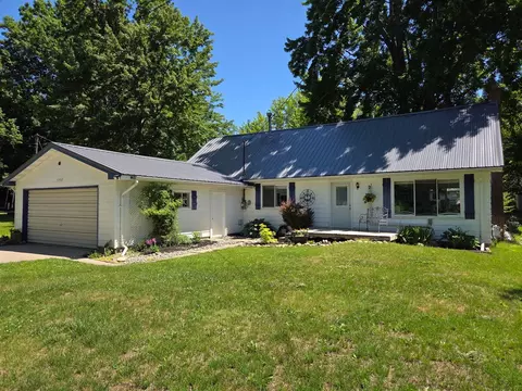 11482 Lakeshore, Lakeview, MI 48850