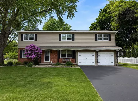 605 East, Marshall, MI 49068