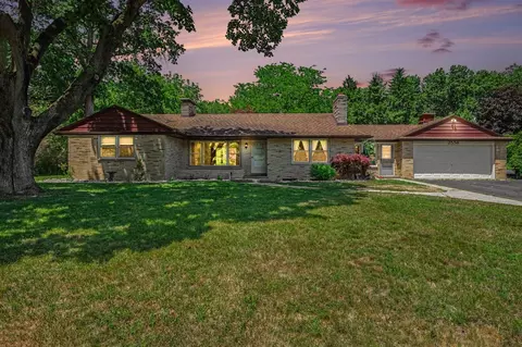 2556 Angling, Kalamazoo, MI 49008