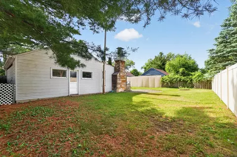Exterior - 1023 Evanston, Jackson, MI 49202 photo 8 of 10