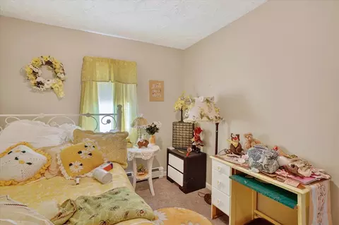 Bedroom - 1023 Evanston, Jackson, MI 49202 photo 7 of 8