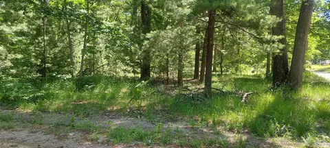V/l Beverlyway, Twin Lake, MI 49457