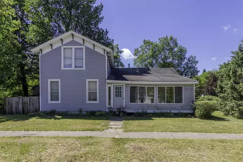 506 E 2nd, Lawton, MI 49065