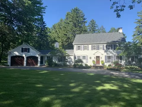 260 Lakeside, Grand Rapids, MI 49506
