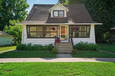332 High Vw, Watervliet, MI 49098