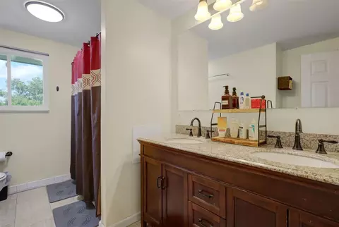 Bath - 4142 Rivershell, Lansing, MI 48911 photo 2 of 2