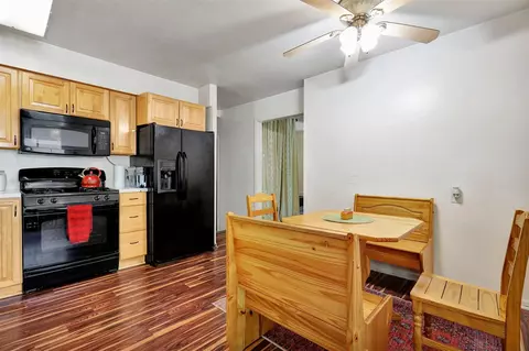 Kitchen - 4142 Rivershell, Lansing, MI 48911 photo 1 of 1