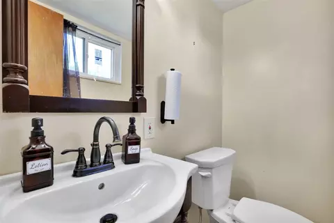 Bath - 4142 Rivershell, Lansing, MI 48911 photo 1 of 2