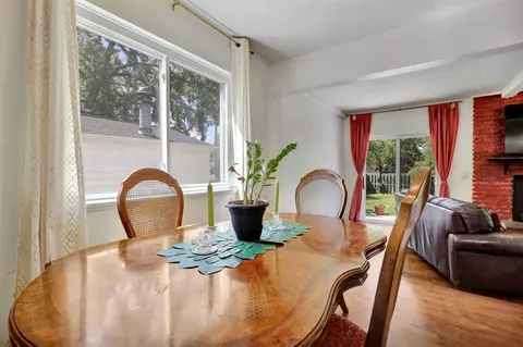 Dining - 4142 Rivershell, Lansing, MI 48911 photo 1 of 3
