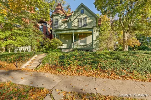 623 Cherry, Grand Rapids, MI 49503