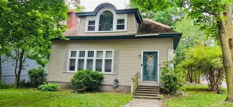 419 W Cass, Greenville, MI 48838