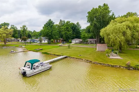 5937 E Pakes, Crystal, MI 48818 photo 20