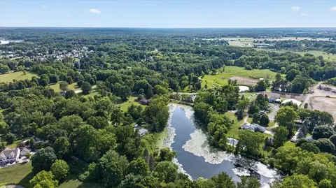 View/Area - 2717 Fishbeck, Howell, MI 48843 photo 8 of 12