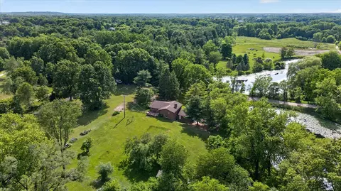 View/Area - 2717 Fishbeck, Howell, MI 48843 photo 3 of 12