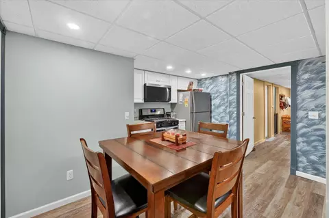 Dining - 2717 Fishbeck, Howell, MI 48843 photo 4 of 4