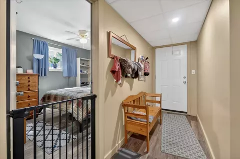 Entry Way - 2717 Fishbeck, Howell, MI 48843 photo 2 of 2
