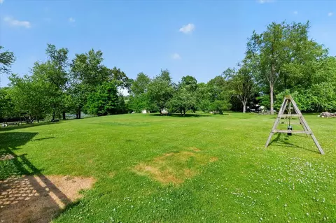Exterior - 2717 Fishbeck, Howell, MI 48843 photo 14 of 17