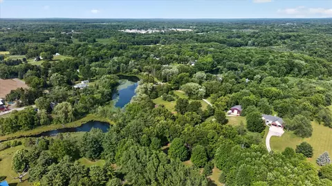 View/Area - 2717 Fishbeck, Howell, MI 48843 photo 6 of 12