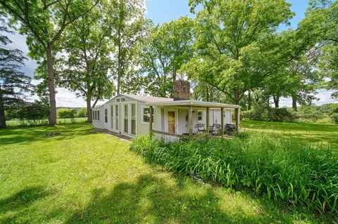 Exterior - 208 Glasgow, Jackson, MI 49201 photo 7 of 8