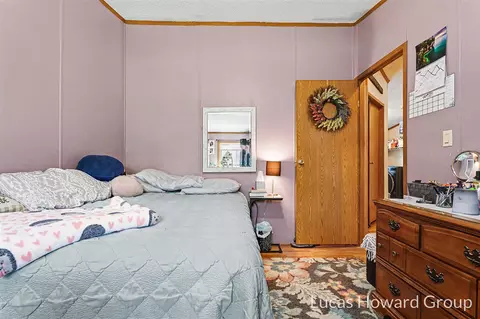 Bedroom - 8746 S Shepherd, Shepherd, MI 48883 photo 4 of 4
