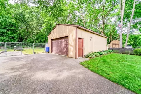 Exterior - 39001 Wade, Romulus, MI 48174 photo 5 of 12
