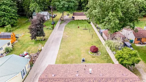 View/Area - 39001 Wade, Romulus, MI 48174 photo 7 of 7