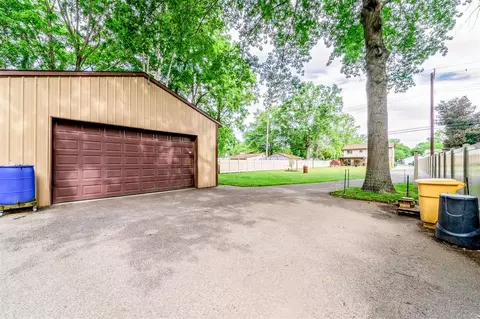 Exterior - 39001 Wade, Romulus, MI 48174 photo 6 of 12
