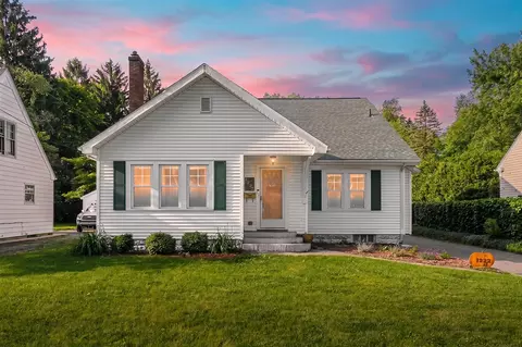 1222 Lakeway, Kalamazoo, MI 49001