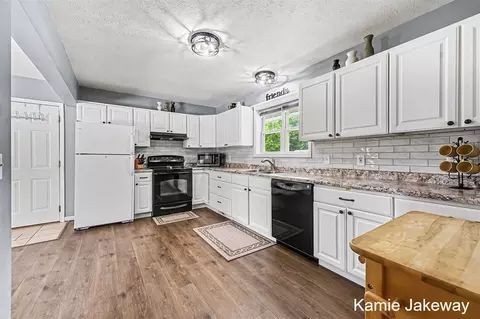 Kitchen - 836 Morgan, Belding, MI 48809 photo 2 of 2
