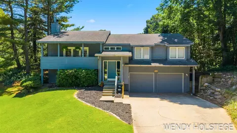 2135 Lakeridge, Holland, MI 49424