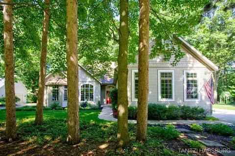 466 Trail Head, Holland, MI 49424
