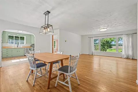 Dining - 16077 M-216, Three Rivers, MI 49093 photo 1 of 1