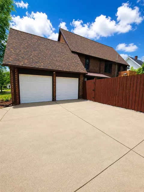 Other - 746 Oakridge, Jackson, MI 49203 photo 1 of 16