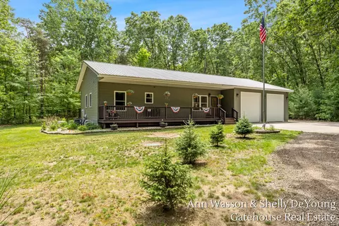 11250 Rooksby, Sand Lake, MI 49343