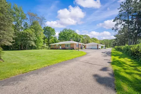 Exterior - 2225 Maple, Saint Joseph, MI 49085 photo 3 of 15