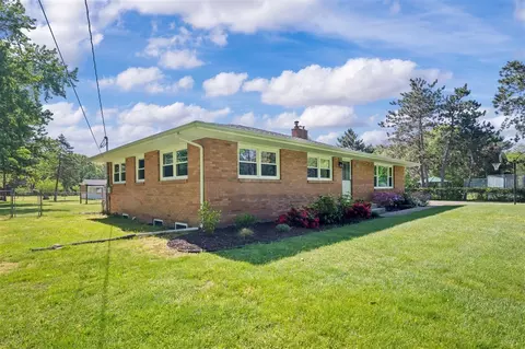Exterior - 2225 Maple, Saint Joseph, MI 49085 photo 2 of 15