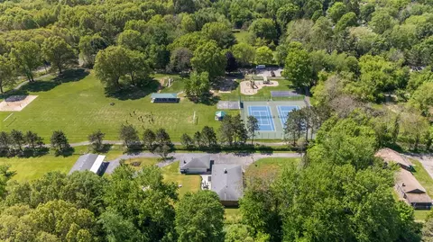 View/Area - 2225 Maple, Saint Joseph, MI 49085 photo 5 of 6